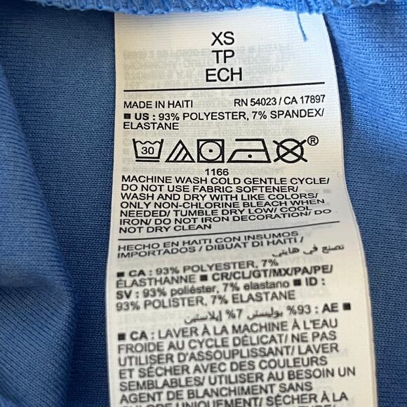 Old Navy Active Cloud 94 Soft Blue Sleeveless Twist Front Cropped Top Size XS - Picture 5 of 7